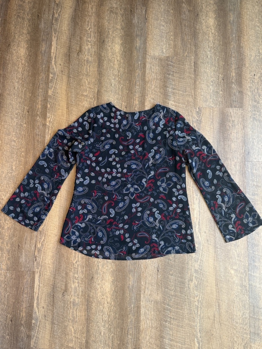 Sanctuary Women’s Black Red Blue White Paisley Long-Sleeve Blouse Size Medium - Picture 12 of 14